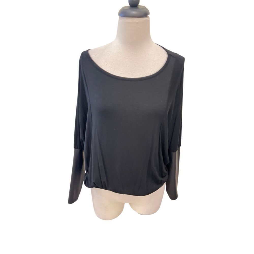 Bebe Women's Dolman Faux Leather Sleeve Elastic Hem Stretch Top Black Size XS